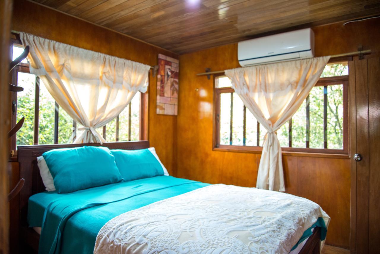 Brisas del Paraiso Bed and Breakfast Manglaralto Exterior foto